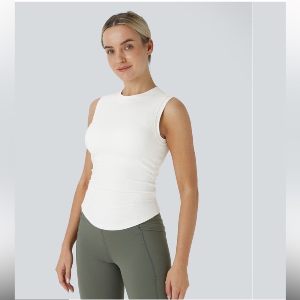 HALARA White Stand Collar Tank Top